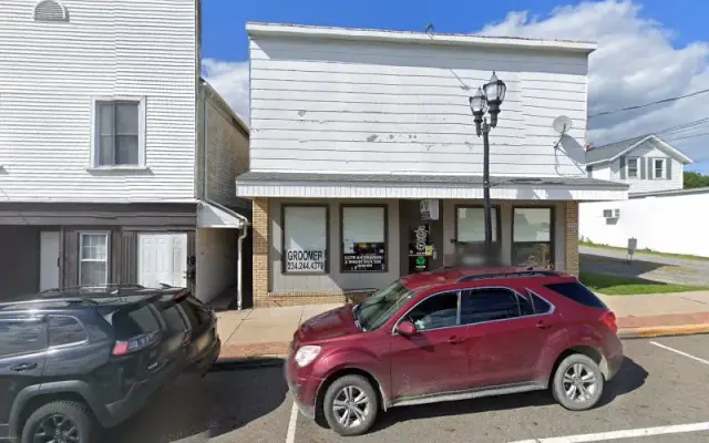 Tidy Trims in Cortland, OH