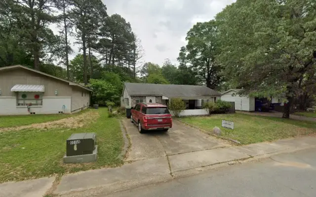Sharp Land Paw-Fection Pet Center in Benton, AR