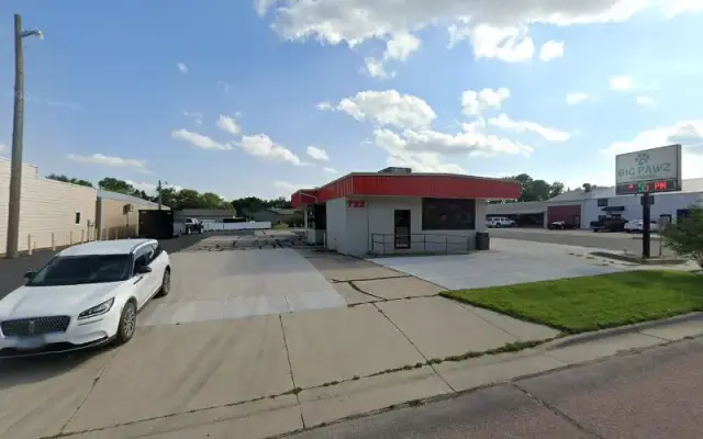 Big Pawz Deshedding in Watertown, SD