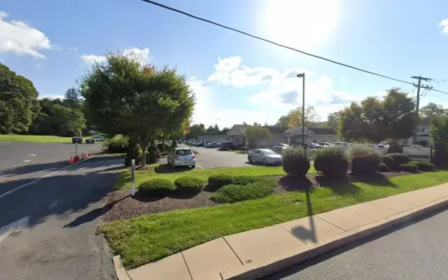Neffsville Veterinary Clinic: Sloyer Andrew C DVM in Lancaster, PA