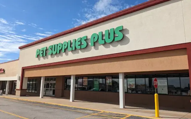 Pet Supplies Plus Davenport in Davenport, IA