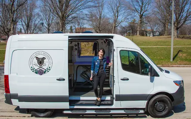 Whitney's Mobile Grooming in Milwaukee, WI