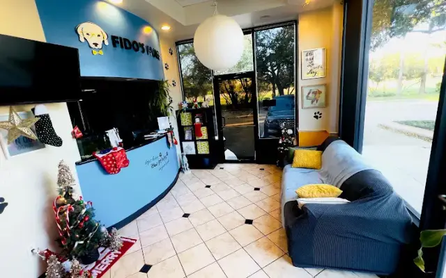 Fidos Home Pet Inn & Spa in Katy, TX