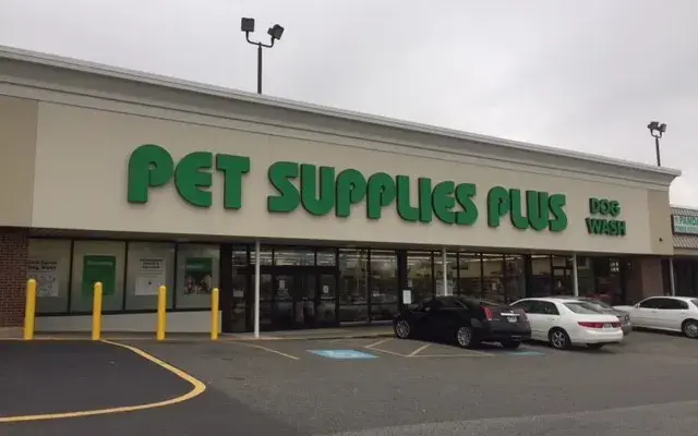 Pet Supplies Plus Woodlyn in Woodlyn, PA