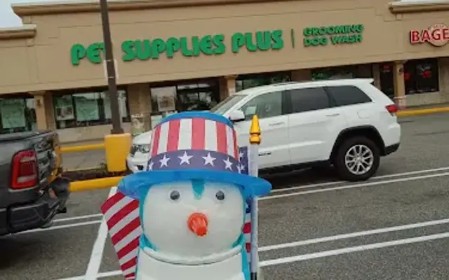 Pet Supplies Plus Medford in Medford, NY