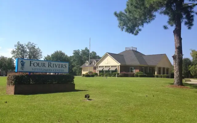 Four Rivers Veterinary Center in Vidalia, GA