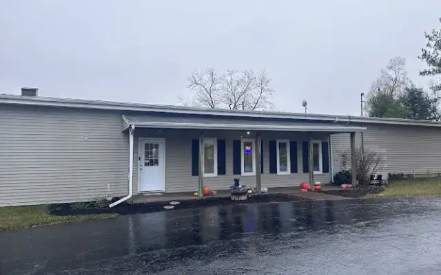 Fuzz’s Buzz & Bath in Osseo, MI