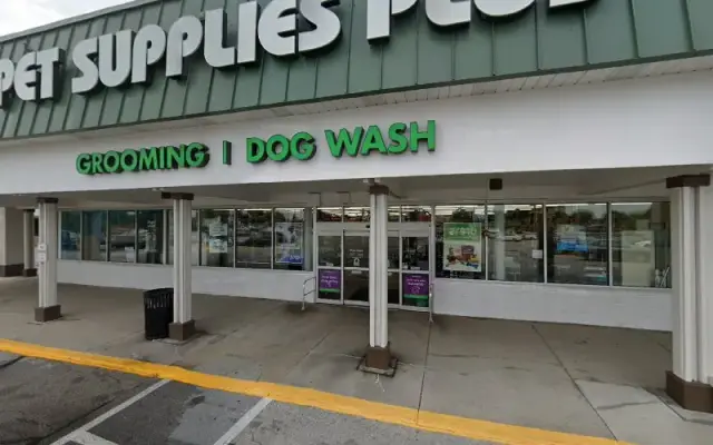Pet Supplies Plus Oak Lawn Grooming in Oak Lawn, IL