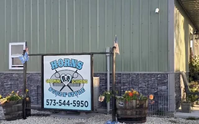 Horns Sudz n Style Grooming & Boarding in Fulton, MO