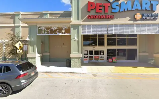 PetSmart Dog Training in Lauderhill, FL