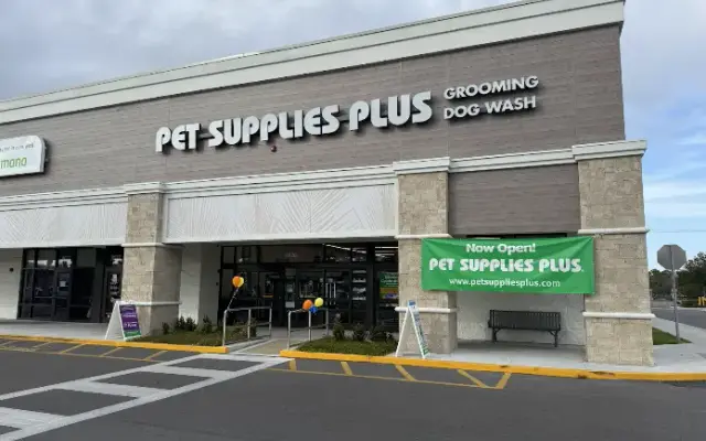 Pet Supplies Plus Bayshore Gardens in Bradenton, FL
