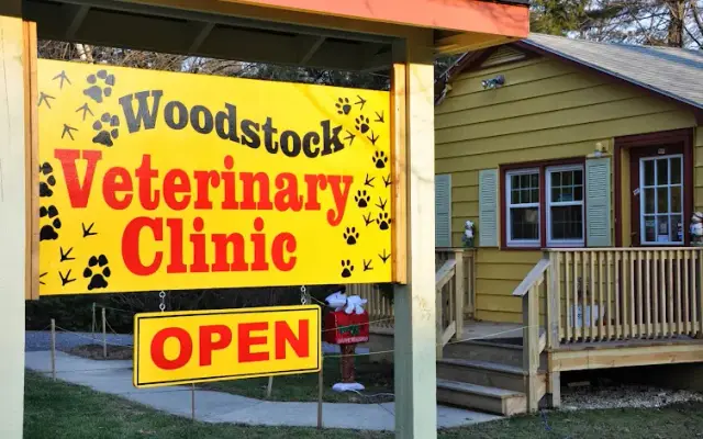 Woodstock Veterinary Clinic in Woodstock, CT