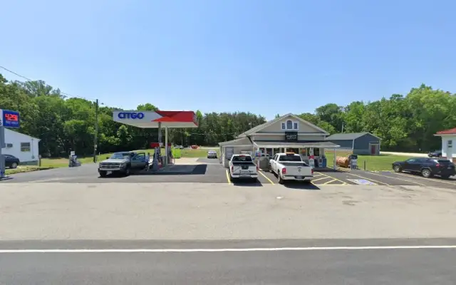 The Silver Dog Grooming Salon in Crozier, VA