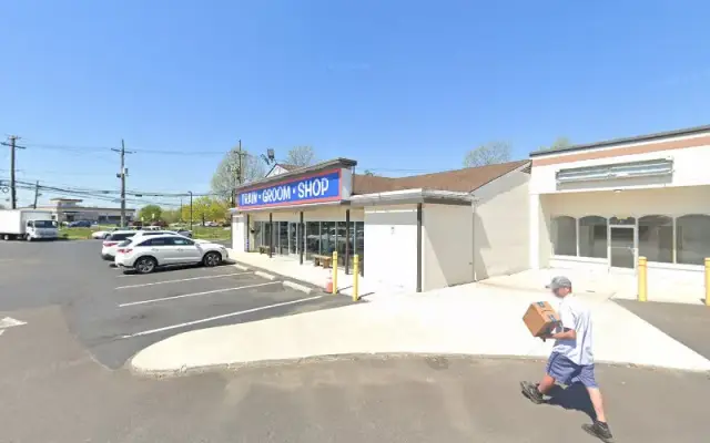 Train Groom Shop in Mt Laurel Township, NJ