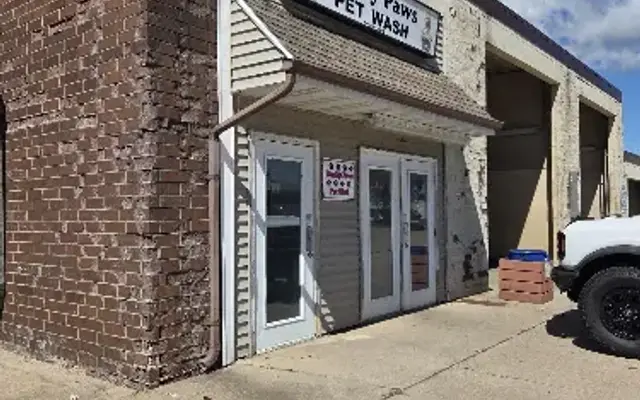 Muddy Paws Pet Wash in Washington, IL