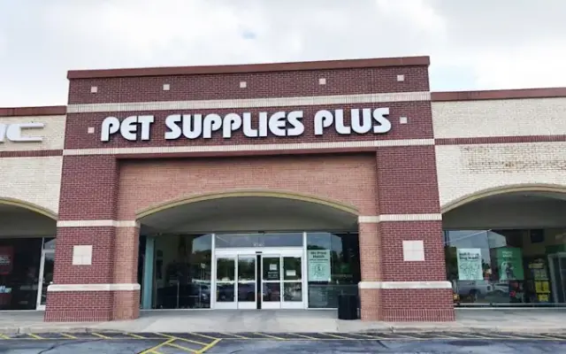 Pet Supplies Plus Clear Lake in Houston, TX