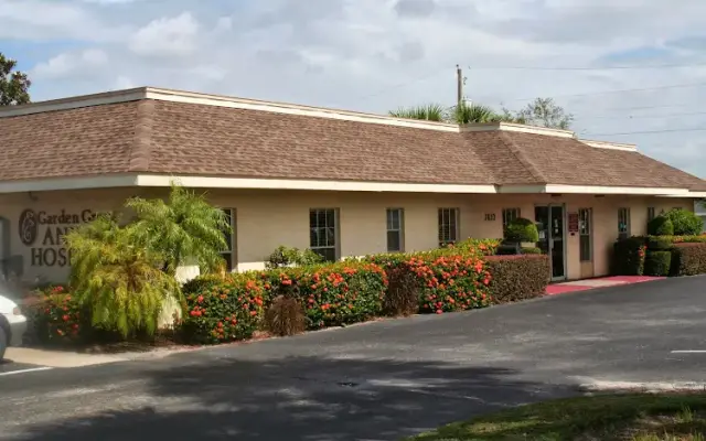 Garden Grove Animal Hospital in Cypress Gardens, FL