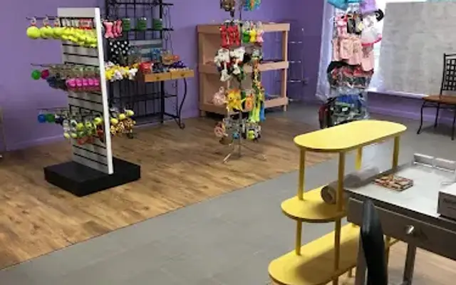 Vanity Fur Dog Salon & Boutique in Round Lake, MN