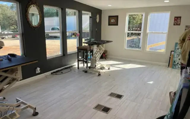 The Clipping Corner in Keystone Heights, FL
