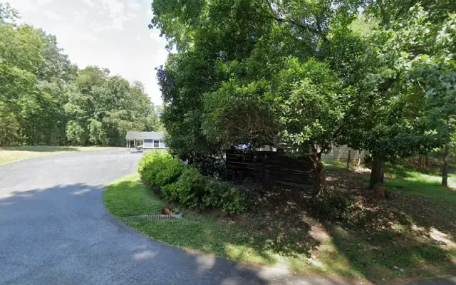 Wakefield Kennel in Earlysville, VA