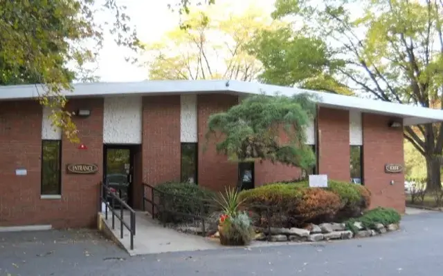 Edgebrook Animal Hospital in East Brunswick, NJ