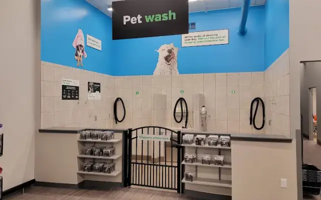 Pet Supplies Plus Sauk City in Sauk City, WI