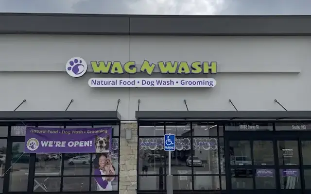 Wag N' Wash Natural Pet Food & Grooming in Elkhorn, NE
