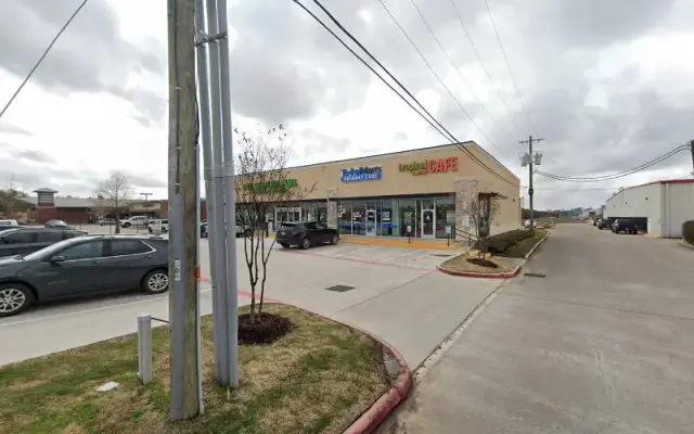 Pet Supplies Plus Friendswood Grooming in Friendswood, TX