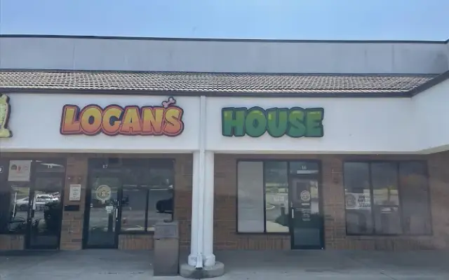 Logan’s House Dog Daycare & Grooming in Gurnee, IL