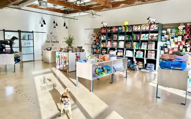 Pet Foodie LA in Santa Monica, CA