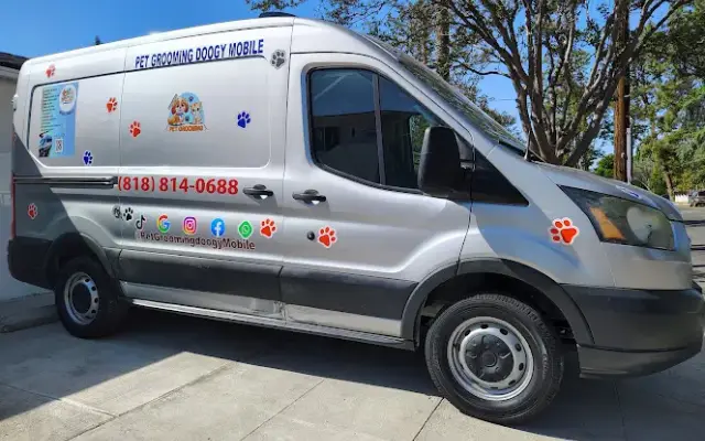 Pet Grooming Doogy Mobile in Van Nuys, CA
