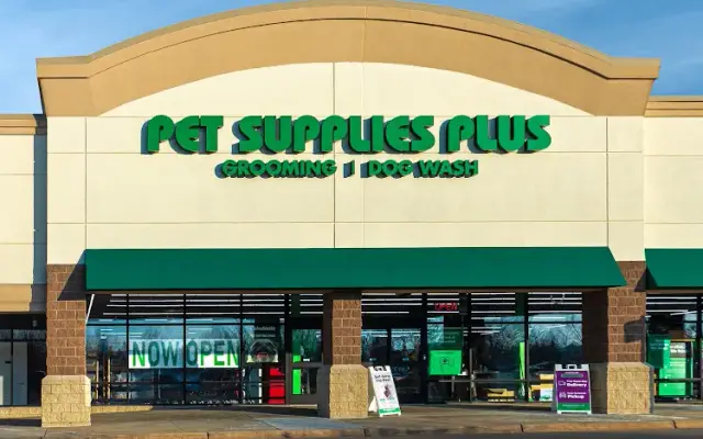 Pet Supplies Plus Grand Rapids in Caledonia, MI