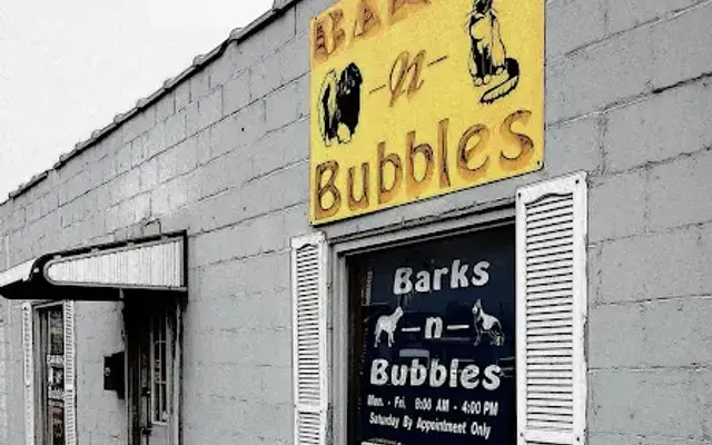 Barks & Bubbles in Sikeston, MO