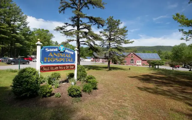 Sand Road Animal Hospital in Falls Village, CT