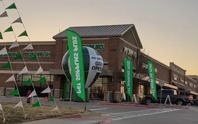 Pet Supplies Plus Bailey Boswell in Fort Worth, TX