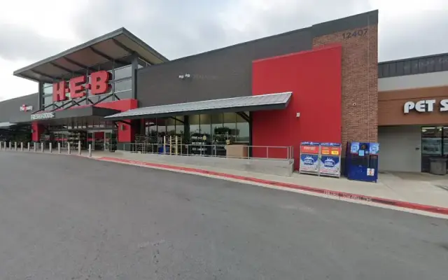 Pet Supplies Plus Austin - North Mopac Grooming in Austin, TX