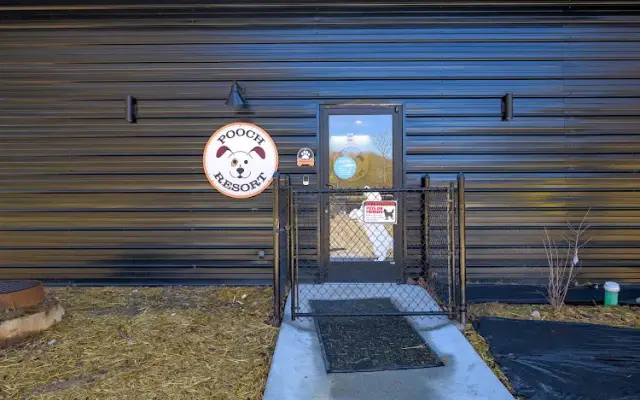 Pooch Resort Boarding Daycare & Grooming in Hurricane, WV