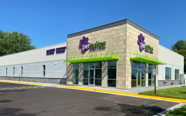 PetSuites Blaine in Blaine, MN