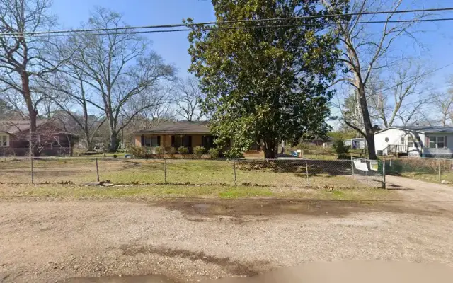 Shaggy Paw’s Spa & Boarding in Valley Grande, AL