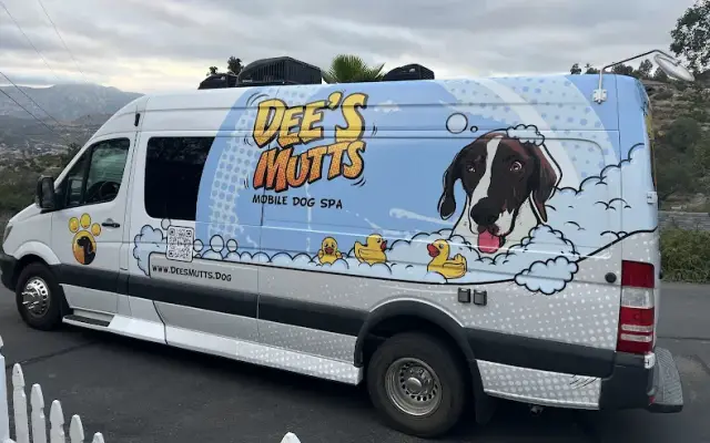 Dee’s Mutts Mobile Dog Spa in Alpine, CA