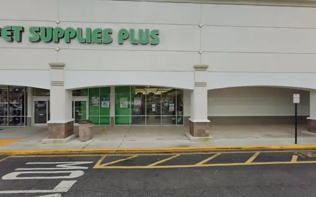Pet Supplies Plus Lake Park Grooming in Lake Park, FL