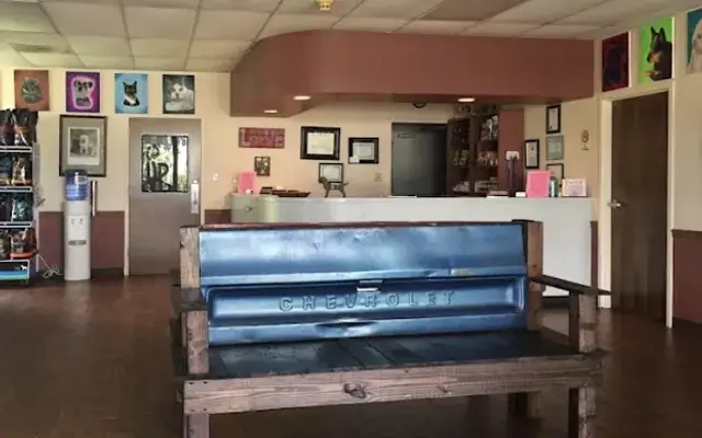Hilltop Veterinary Hospital in Jonesboro, AR