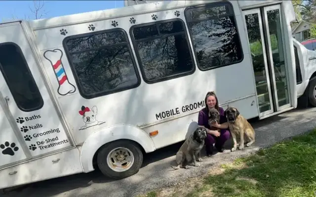 Fur Real Pet Services LLC in Bethalto, IL