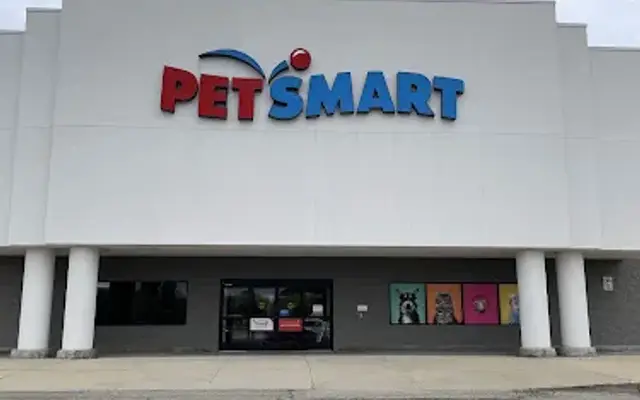 PetSmart in Commerce Township, MI