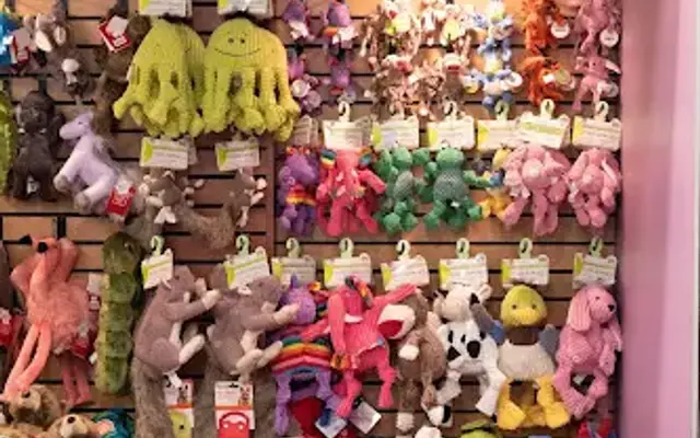 Kriser's Natural Pet in Chicago, IL