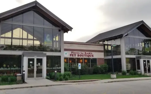 Wheeling Animal Hospital and Pet Resort in Wheeling, IL
