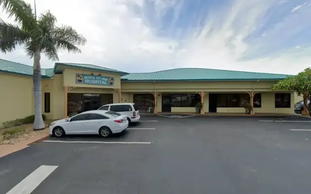 Aloha Pet & Bird Hospital: Danielle Becton, DVM in Indian Harbour Beach, FL