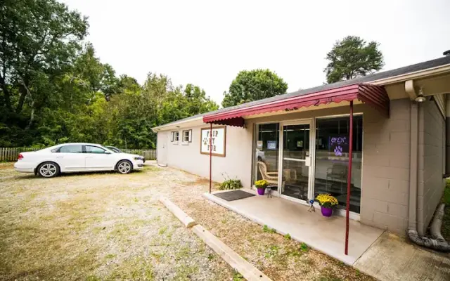 Flip My Fur Pet Spa in Campobello, SC