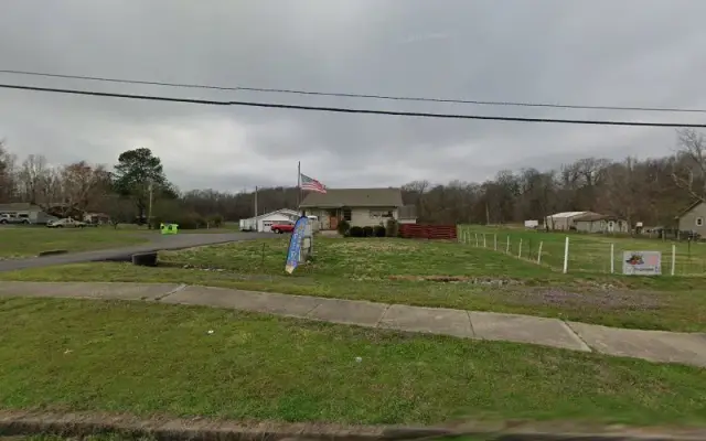 Natalie's pet palace in Benton, KY
