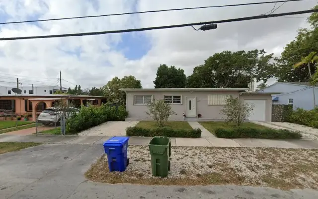 HAPPY DOG CARE MIAMI in Miami, FL
